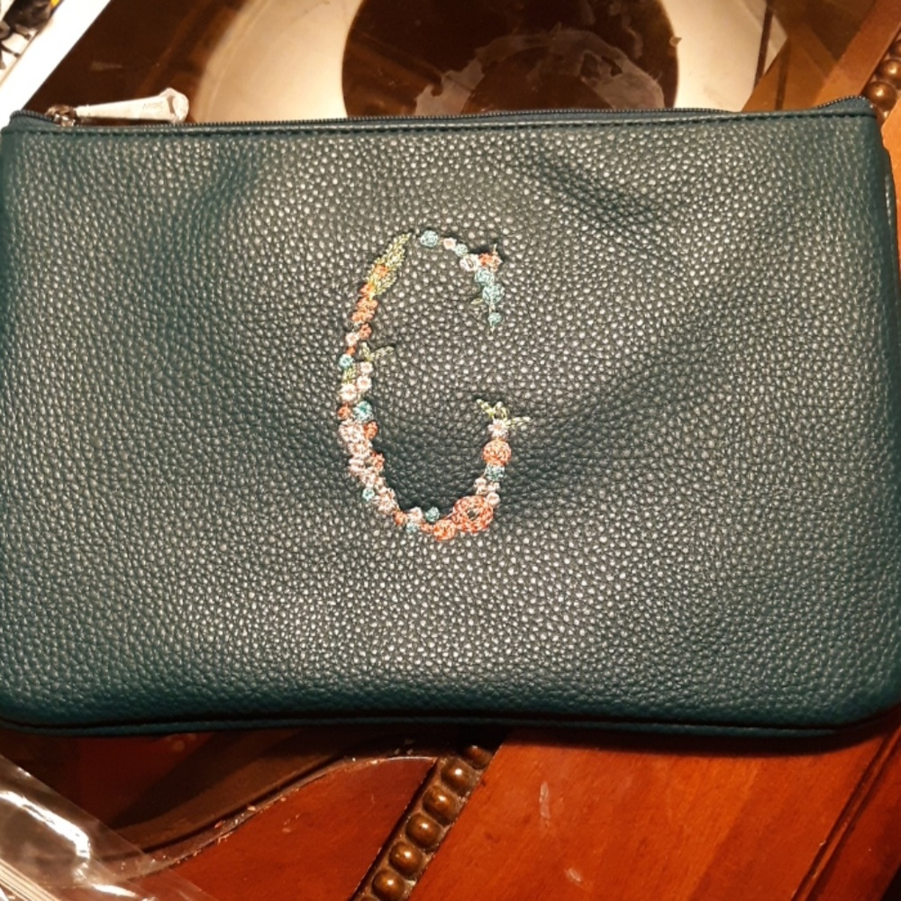 Thirty-one Rubie Mini Peacock Pebble "C"